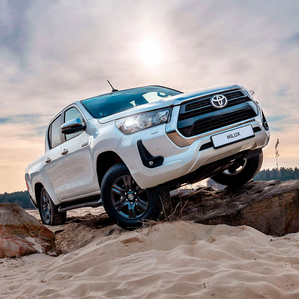 Toyota hilux комплектации